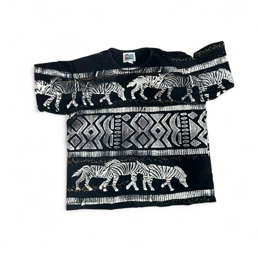 Women's 80s/90s oversized boxy cut tee with‎ zebras marked OS